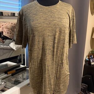 lululemon athletica Men's Heathered Brown Tee